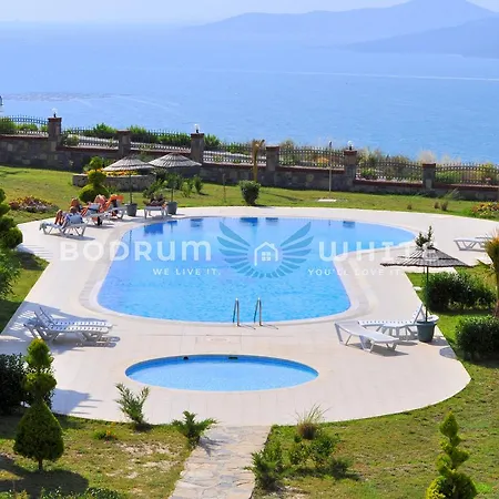 Tatil Evi Bodrum Fcc 2 Bedroom Sea And Lakeview Holiday Boğaziçi