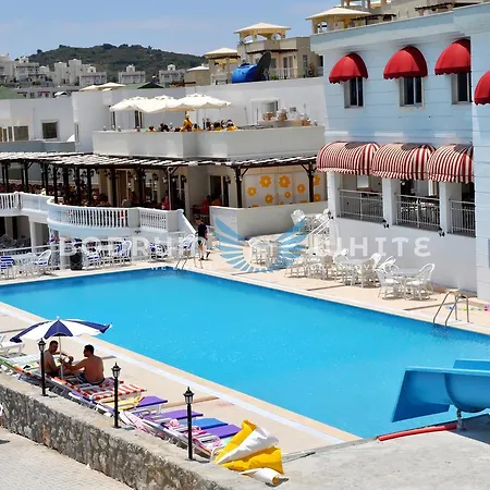 Bodrum Fcc 2 Bedroom Sea And Lakeview Holiday Tatil Evi Boğaziçi